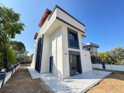 3+1-Zimmer Villa Zu Verkaufen in Gümüldür Fevzi Çakmak Bz. Menderes Gümüldür - 160 m²