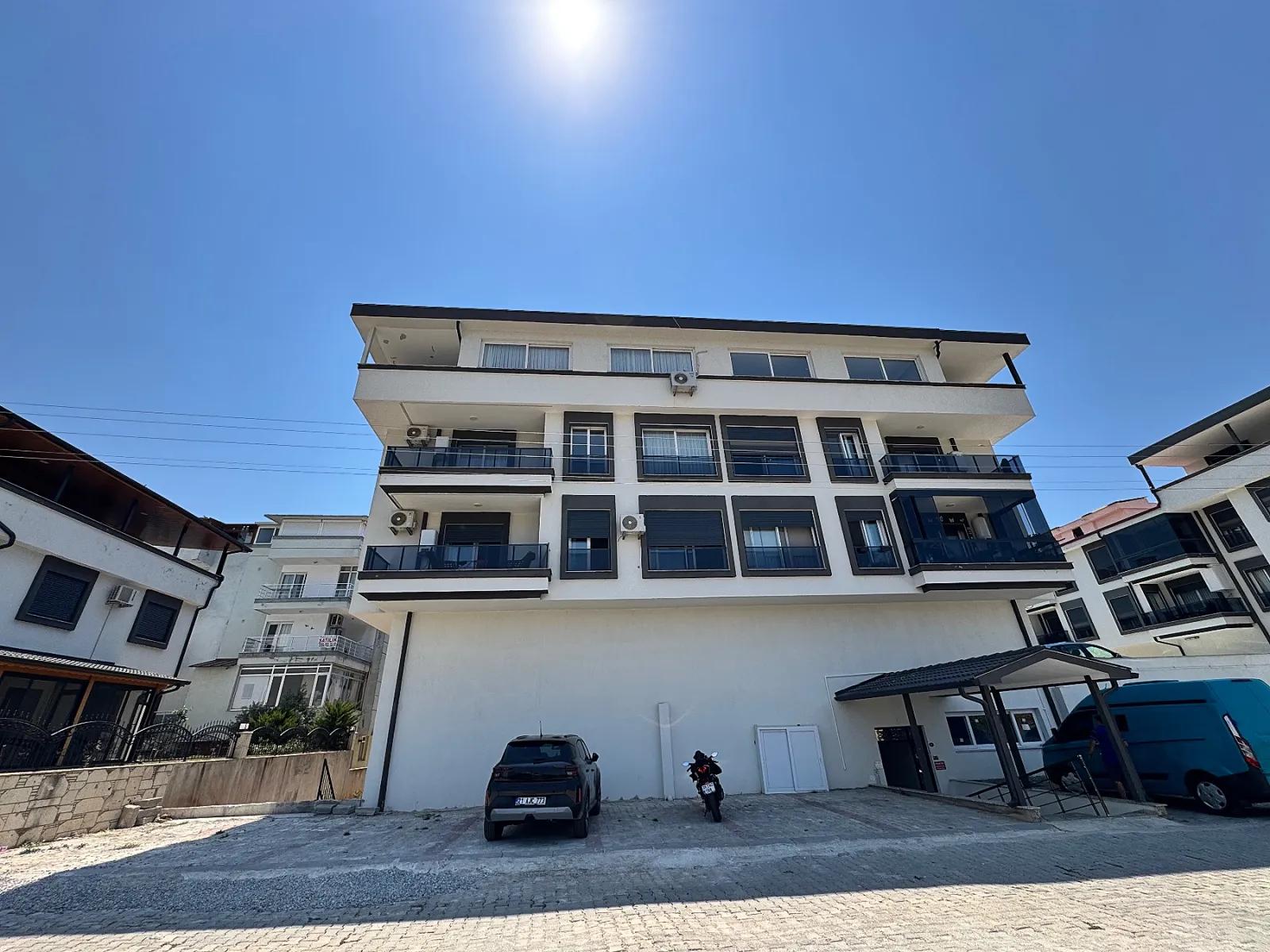 3+1 Sommerwohnung Zum Verkauf Im Zentrum Von İzmir Seferihisar Ürkmez, 450 Meter Vom Meer Entfernt