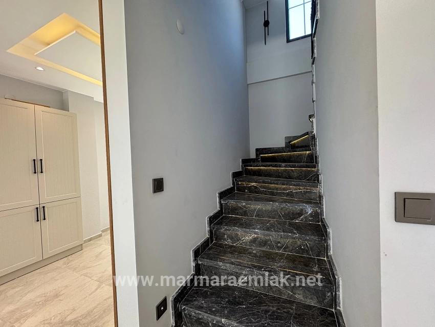 3+1-Zimmer Villa Zu Verkaufen in Mersin Alanı Bz. Seferihisar Ürkmez - 175 m²