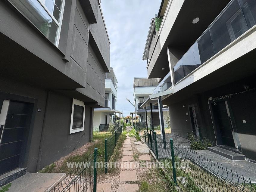 3+1-Zimmer Villa Zu Verkaufen in Payamlı Bz. Seferihisar Doğanbey - 160 m²