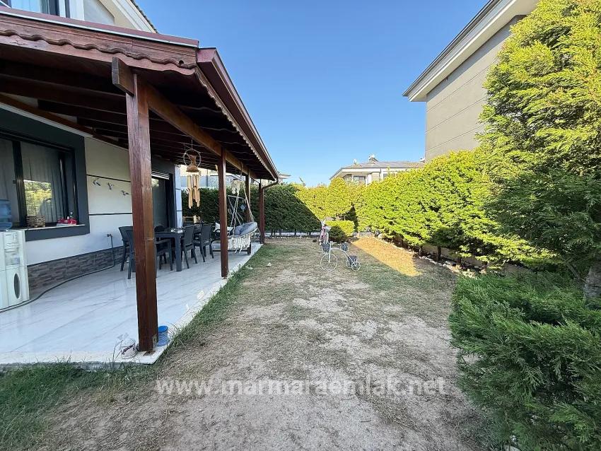 3+1-Zimmer Einfamilienhaus Zu Verkaufen in Cumhuriyet Bz. Seferihisar Doğanbey - 320 m²