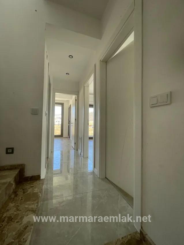 4+1-Zimmer Villa Zu Verkaufen in Çolak İbrahim Bey Bz. Seferihisar - 150 m²