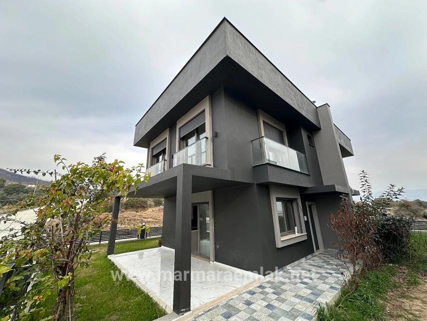 3+1-Zimmer Villa Zu Verkaufen in Atatürk Bz. Seferihisar Doğanbey - 145 m²