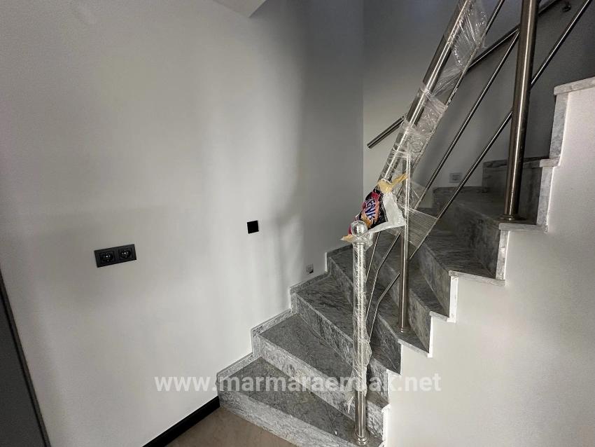 2+1-Zimmer Villa Zu Verkaufen in Cumhuriyet Bz. Seferihisar Doğanbey - 140 m²