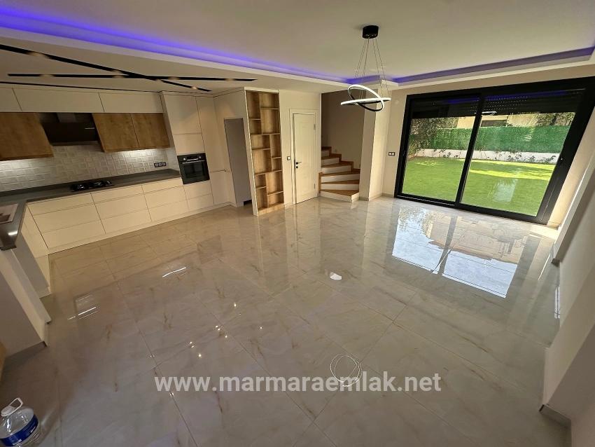 3+1-Zimmer Villa Zu Verkaufen in Payamlı Bz. Seferihisar Doğanbey - 230 m²