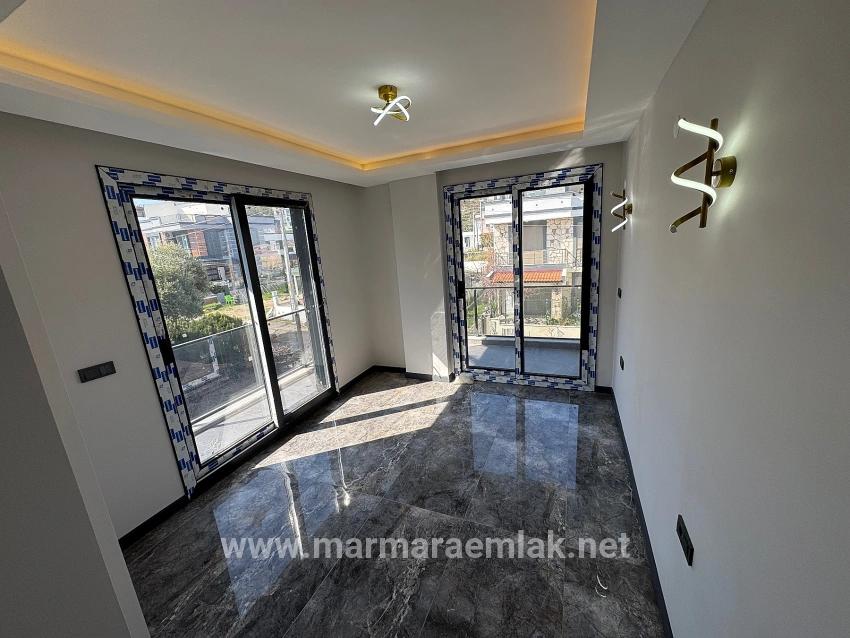 3+1-Zimmer Villa Zu Verkaufen in Cumhuriyet Bz. Seferihisar Doğanbey - 200 m²