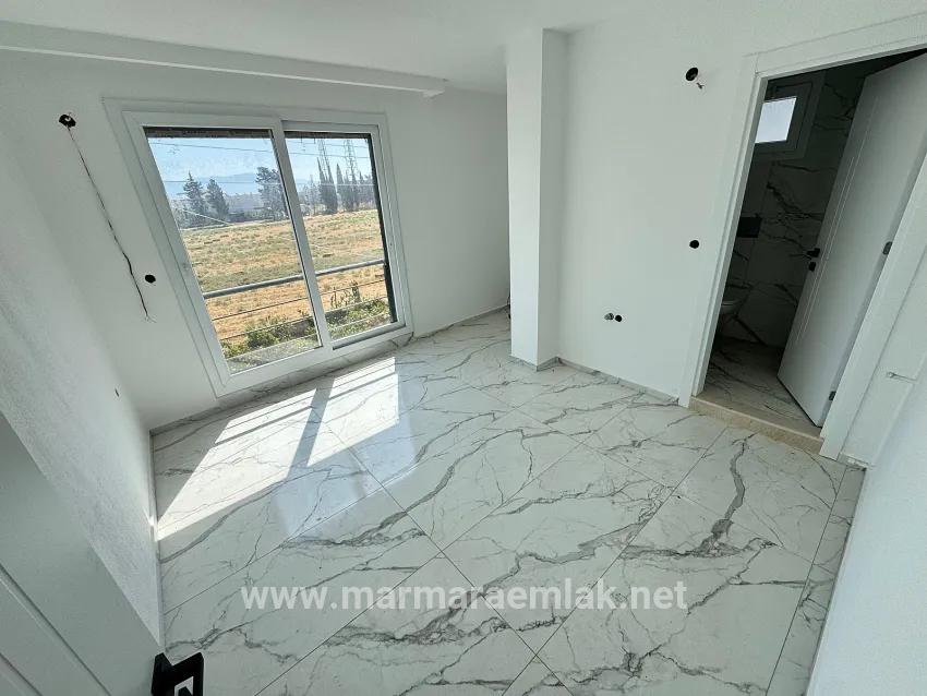 2+1-Zimmer Villa Zu Verkaufen in Cumhuriyet Bz. Seferihisar Doğanbey - 140 m²