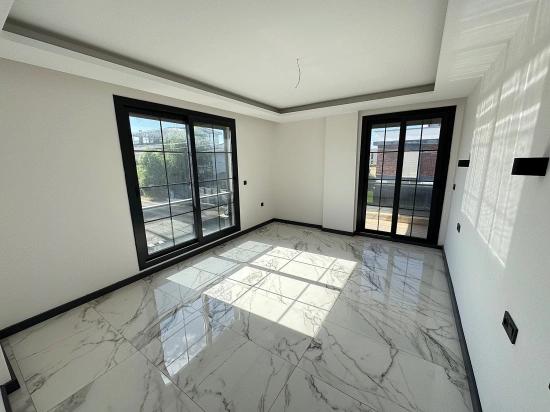 3+1, 350 M², Freistehende Villa Mit Pool Zum Verkauf In Seferihisar, Izmir.