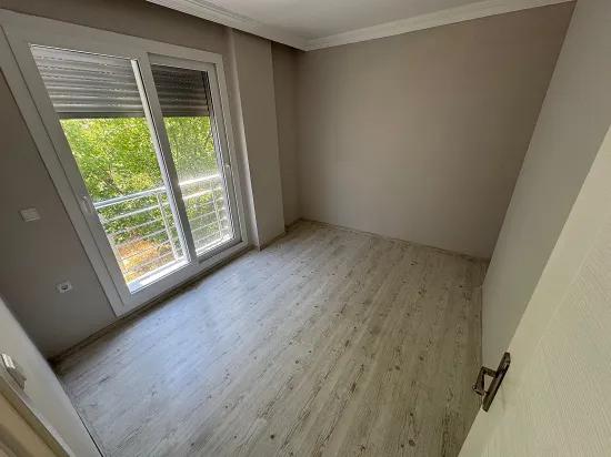 İzmir Seferihisar Ürkmez'de Verkaufliche 2+1 Wohnung Zum Meer 450 Meter