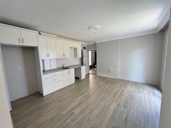 İzmir Seferihisar Ürkmez'de Verkaufliche 2+1 Wohnung Zum Meer 450 Meter