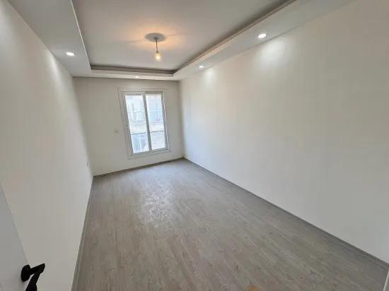 3+1 Sommerwohnung Zum Verkauf Im Zentrum Von İzmir Seferihisar Ürkmez, 450 Meter Vom Meer Entfernt