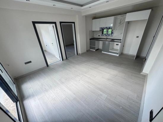 2+1 Wohnung Mit Garten Zum Verkauf In Menderes Gumuldur