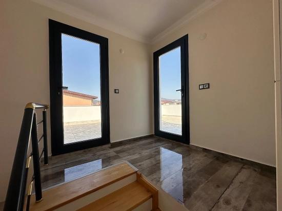 3+1 Freistehende Sommervilla Zum Verkauf In Seferihisar Doğanbey, 80 Meter Vom Meer Entfernt