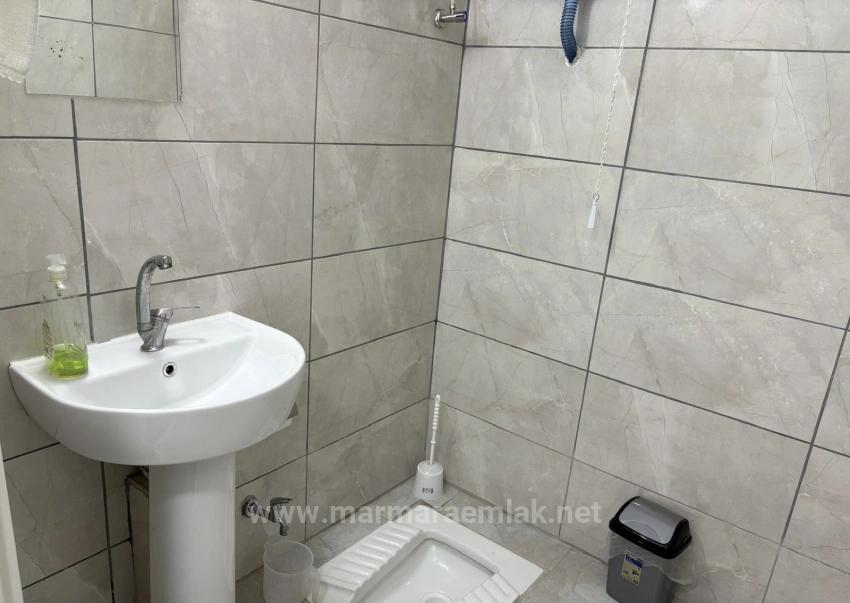 3+1 Apartment With Garden For Sale In Seferihisar Ürkmez, Seaside Area