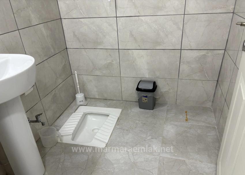 3+1 Apartment With Garden For Sale In Seferihisar Ürkmez, Seaside Area