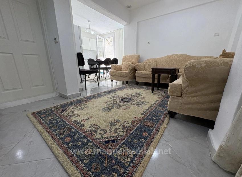 3+1 Apartment With Garden For Sale In Seferihisar Ürkmez, Seaside Area