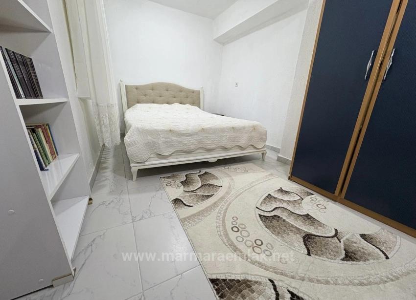 3+1 Apartment With Garden For Sale In Seferihisar Ürkmez, Seaside Area