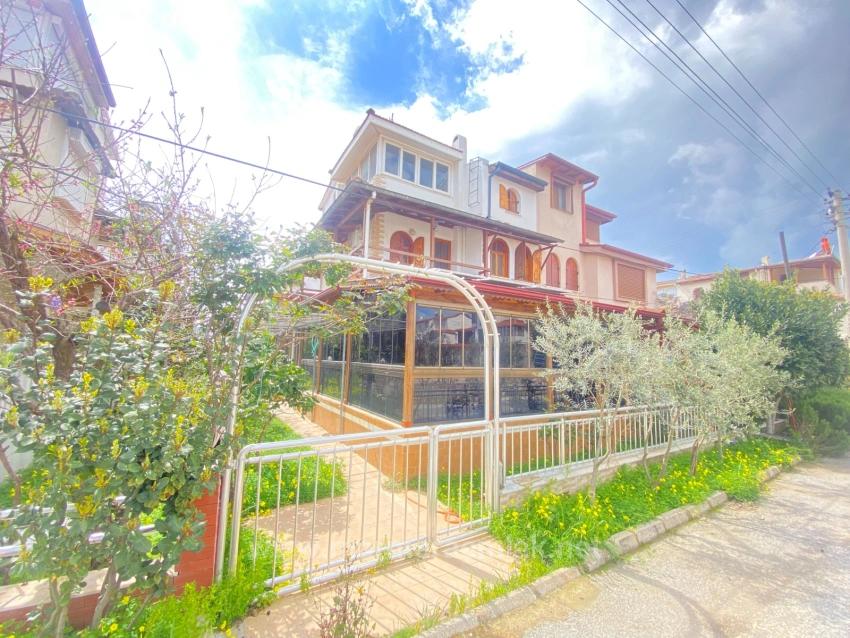 4+1 Villa For Sale In Doğanbey, Seferihisar, 750 Meters From The Sea.