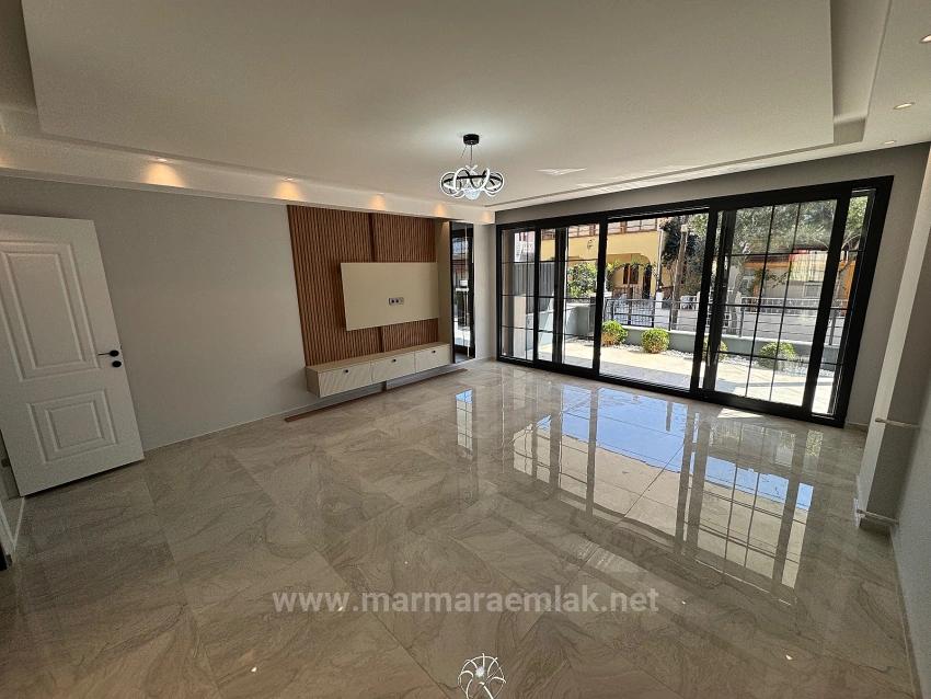 3+1 Villa With Garden For Sale In Ürkmez, Seferihisar, İzmir, 40 Meters From The Sea.