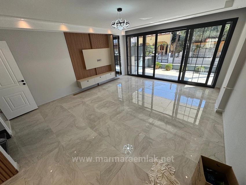 3+1 Villa With Garden For Sale In Ürkmez, Seferihisar, İzmir, 40 Meters From The Sea.