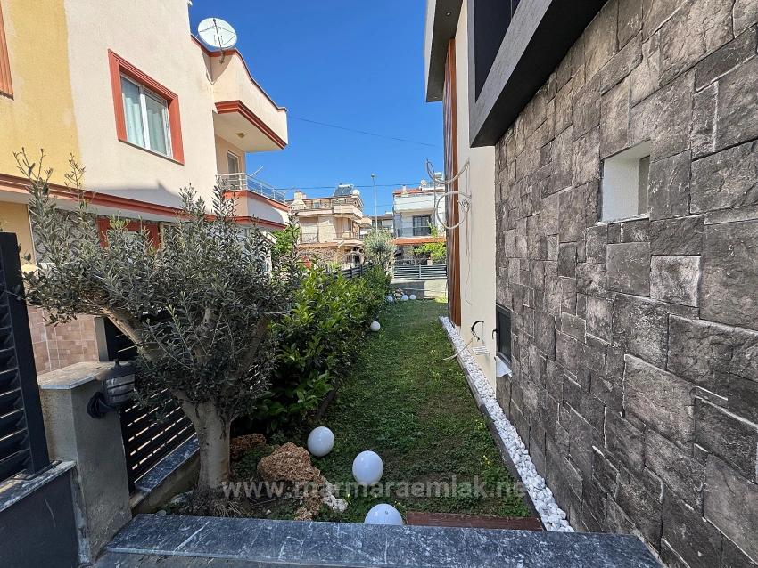 Detached Villa With Garden, 3 Bedrooms, And Pool For Sale In Gümüldür.