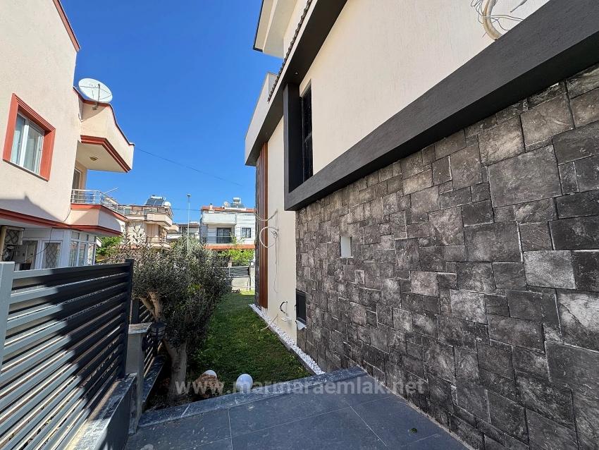 Detached Villa With Garden, 3 Bedrooms, And Pool For Sale In Gümüldür.