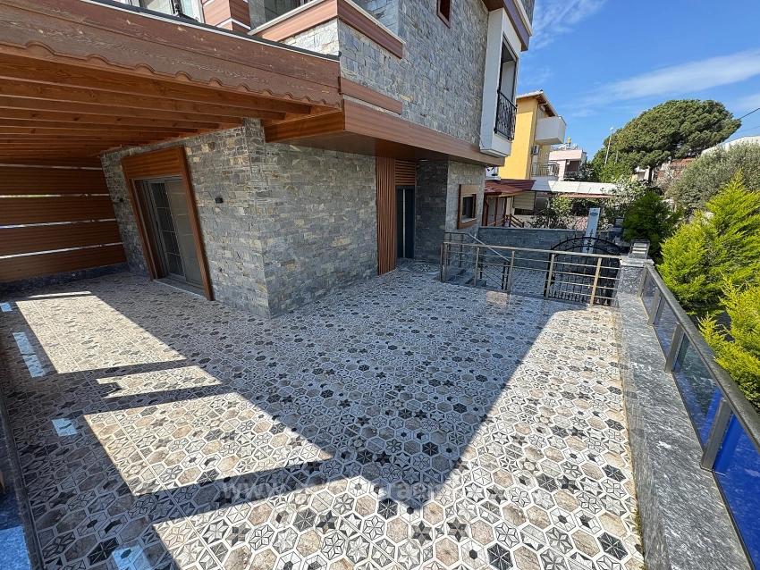 3+1 Ultra Luxury Villa For Sale In Seferihisar Ürkmez, 40 Meters From The Sea.