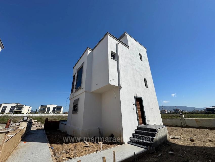 2+1 Summer Villa With Garden For Sale In Doğanbey, Seferihisar, İzmir