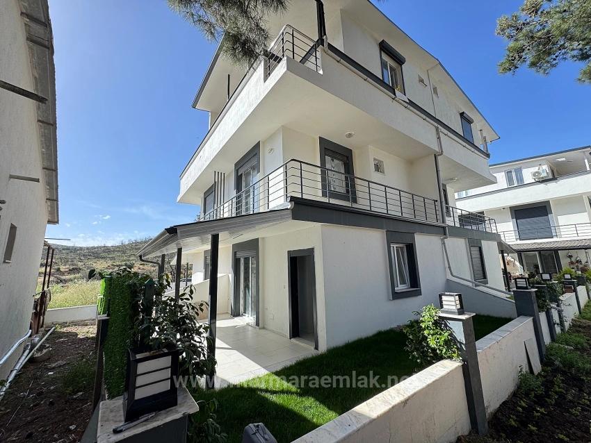 2+1 Bedroom Villa For Sale in Payamlı Nbh. Seferihisar Doğanbey - 130 m²