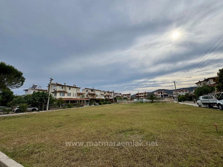 Garden House For Sale In Doğanbey, Ürkmez, Seferihisar, İzmir, 4+1 Bedrooms.