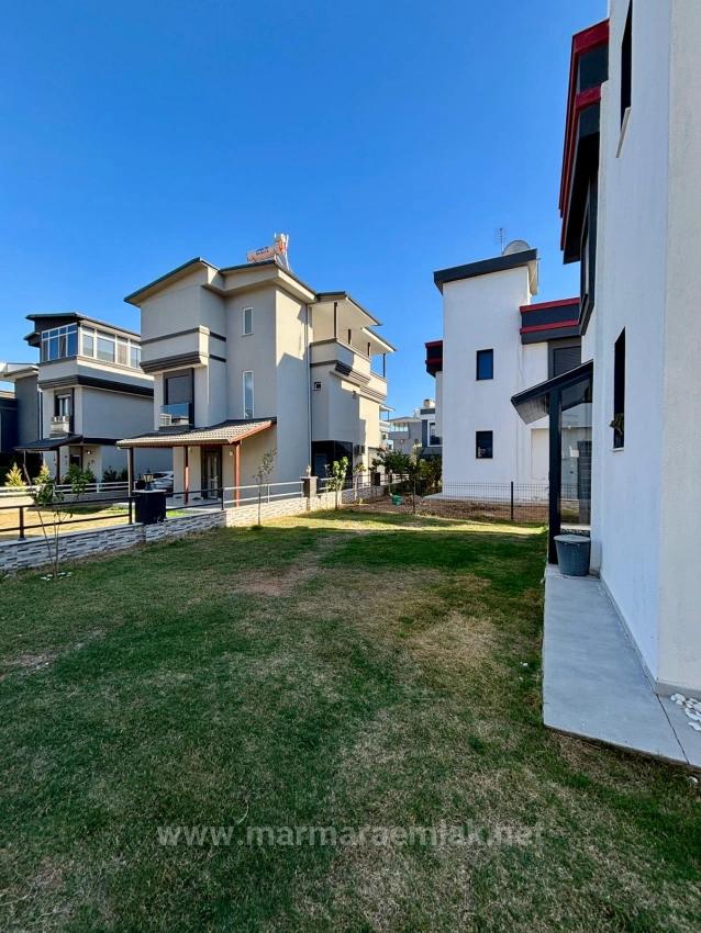 3+1 Summer Villa With Garden For Sale In Doğanbey, Seferihisar, İzmir