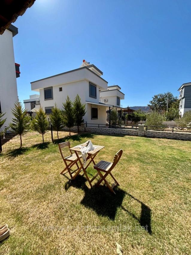 3+1 Summer Villa With Garden For Sale In Doğanbey, Seferihisar, İzmir