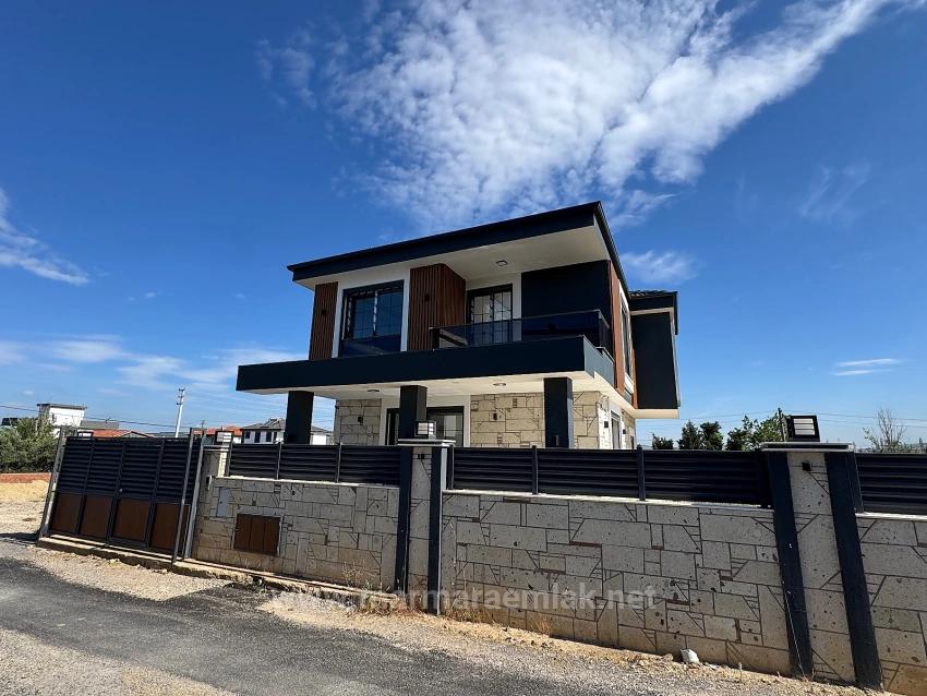 3+1, 350 M2, Detached Villa With Pool For Sale In Seferihisar, Izmir.