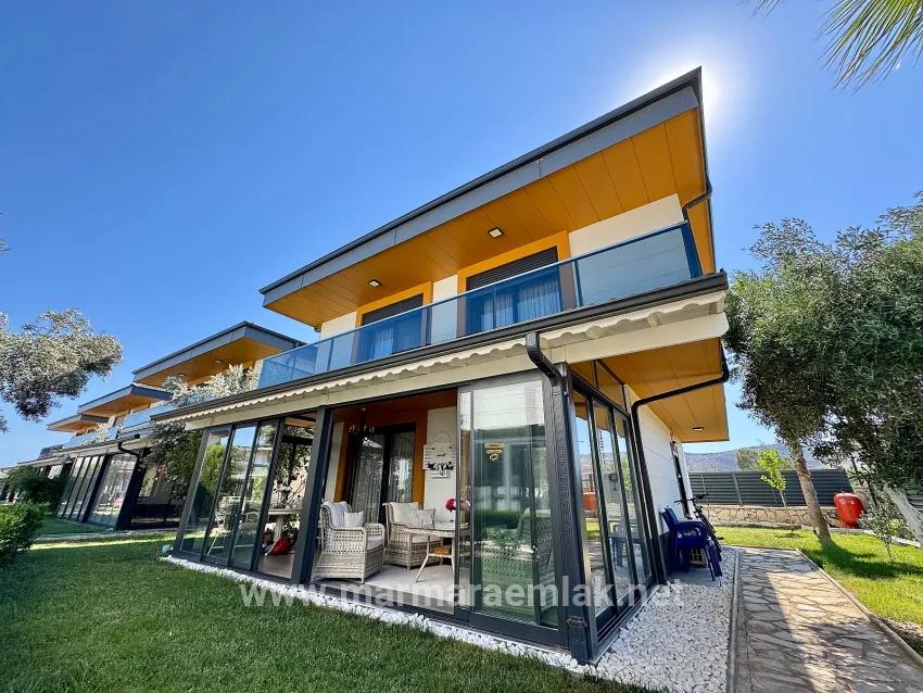 3+1 Bedroom Villa For Sale in Cumhuriyet Nbh. Seferihisar Doğanbey - 290 m²