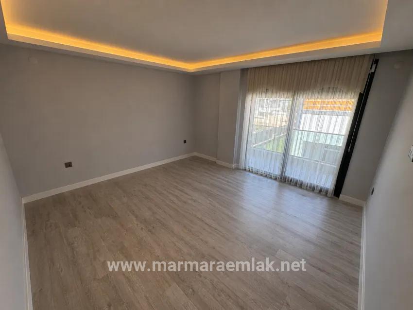 3+1 Bedroom Villa For Sale in Cumhuriyet Nbh. Seferihisar Doğanbey - 290 m²