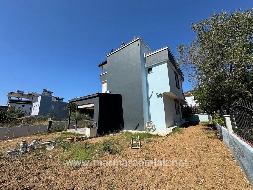2+1 Bedroom Villa For Sale in Atatürk Nbh. Seferihisar Doğanbey - 160 m²