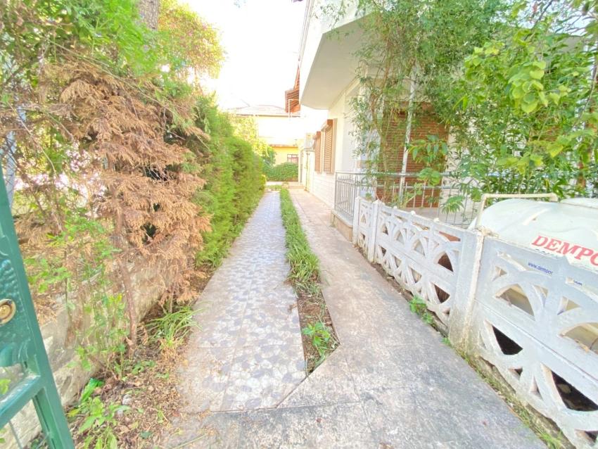 3+1 Villa For Sale In Seferihisar Ürkmez, Just 50 Meters From The Sea.