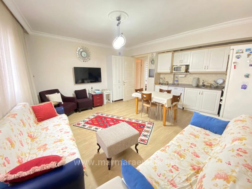 2+1 Summer Flat For Sale In Seferihisar Ürkmez Center, 200 Meters To The Sea