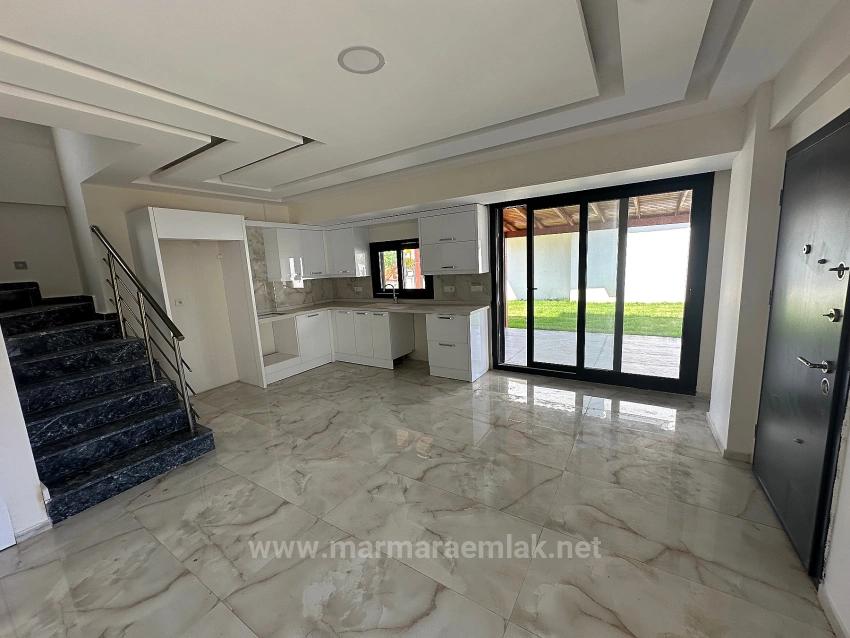 Detached Summer House With Garden For Sale In Doğanbey, Seferihisar, İzmir. 3+1 Rooms.