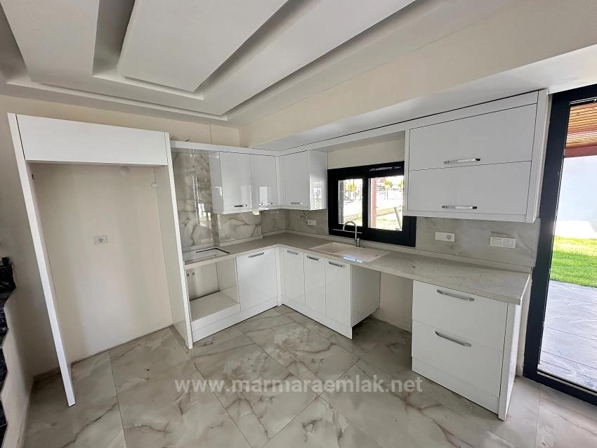 Detached Summer House With Garden For Sale In Doğanbey, Seferihisar, İzmir. 3+1 Rooms.