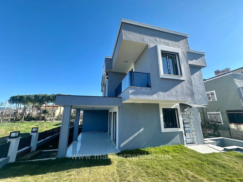 3+1 Summer House With Garden For Sale In Doğanbey, Seferihisar, İzmir