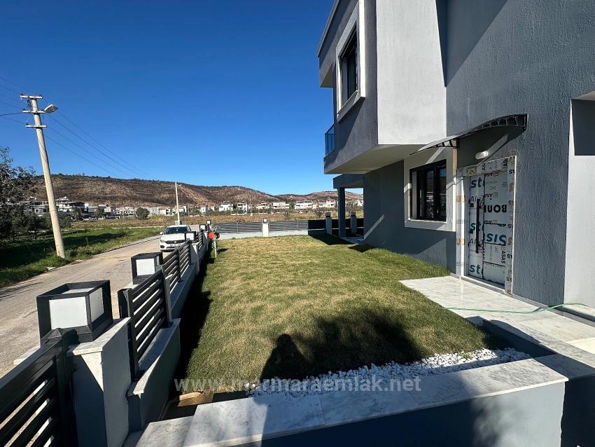 3+1 Summer House With Garden For Sale In Doğanbey, Seferihisar, İzmir