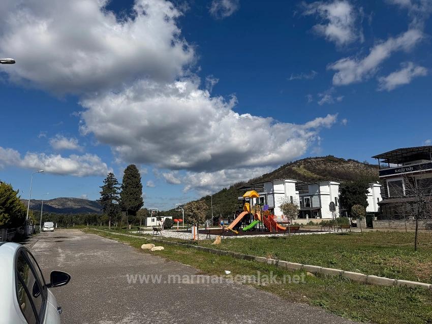 3+1 Villa With Garden And Pool For Sale In Doğanbey, Seferihisar, İzmir