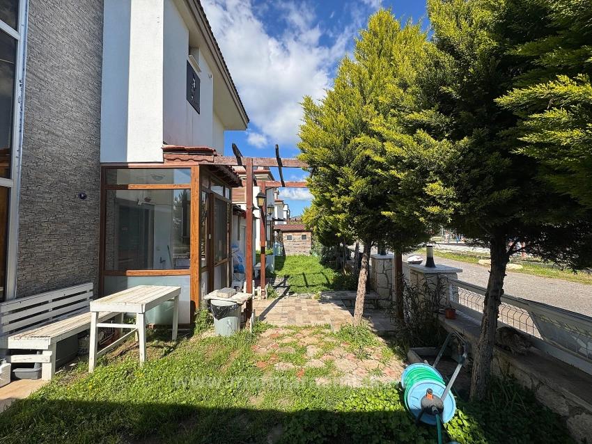 3+1 Villa With Garden And Pool For Sale In Doğanbey, Seferihisar, İzmir