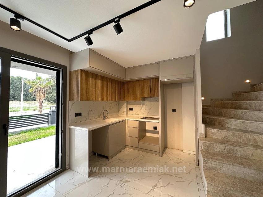 3+1 Summer Villa For Sale In Doğanbey, Seferihisar, 50 Meters From The Sea