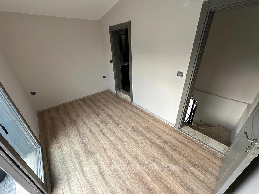 3+1 Summer Villa For Sale In Doğanbey, Seferihisar, 50 Meters From The Sea