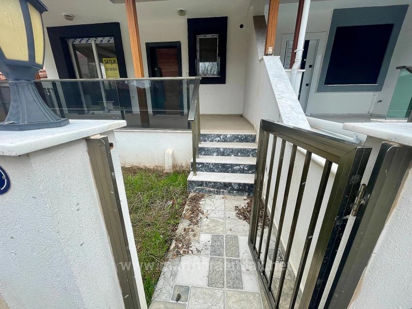 2+1 Summer Villa With Garden For Sale In İzmir Seferihisar Doğanbey
