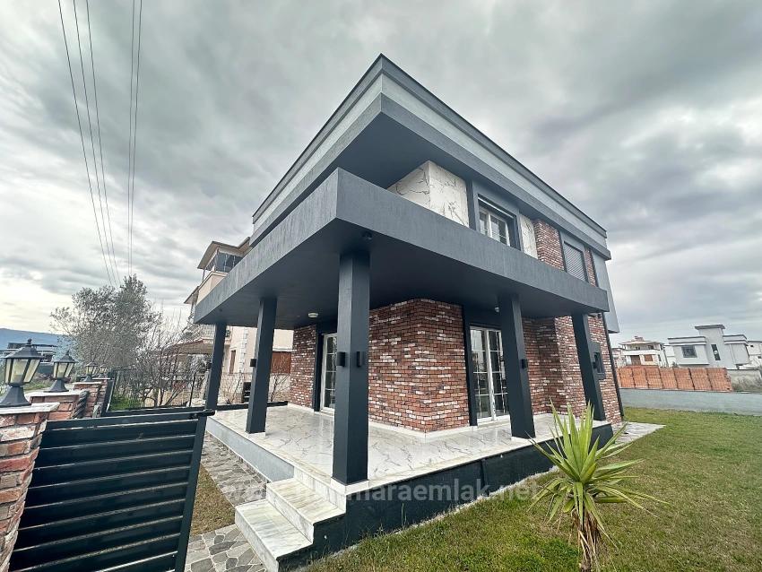Detached Summer House With Garden For Sale In Doğanbey, Seferihisar, İzmir. 3+1 Rooms.