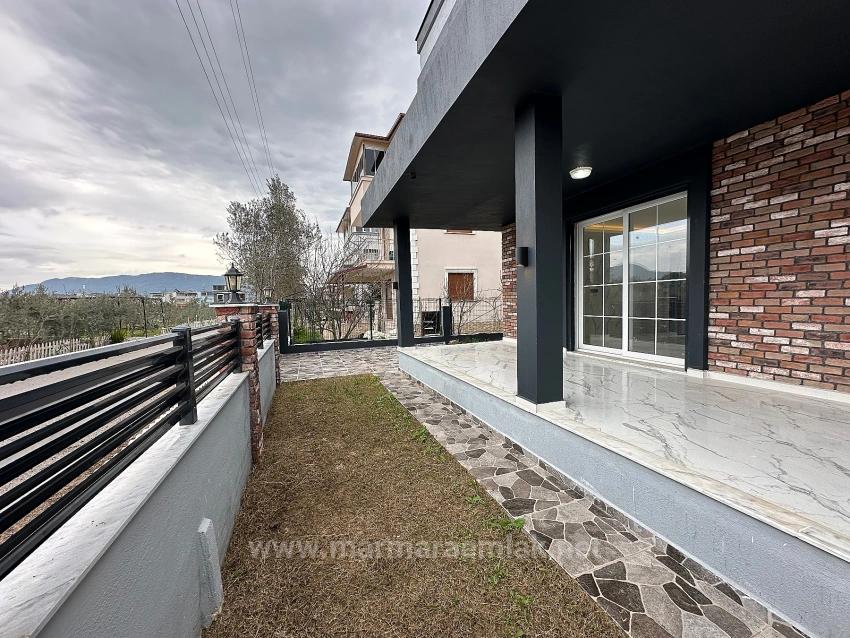 Detached Summer House With Garden For Sale In Doğanbey, Seferihisar, İzmir. 3+1 Rooms.