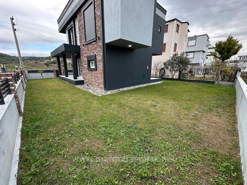 Detached Summer House With Garden For Sale In Doğanbey, Seferihisar, İzmir. 3+1 Rooms.